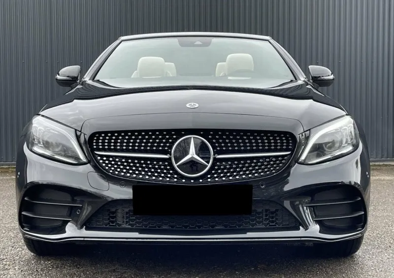 Mercedes-Benz C 220 d Cabriolet 4Matic =AMG Line= Night Pack Image 2