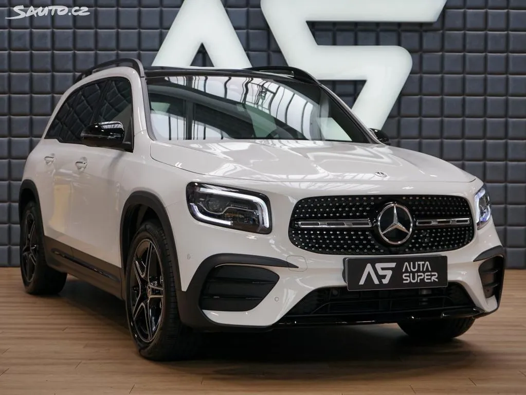 Mercedes-Benz GLB 250 4M AMG Pano Tažné DIST 360 Image 1